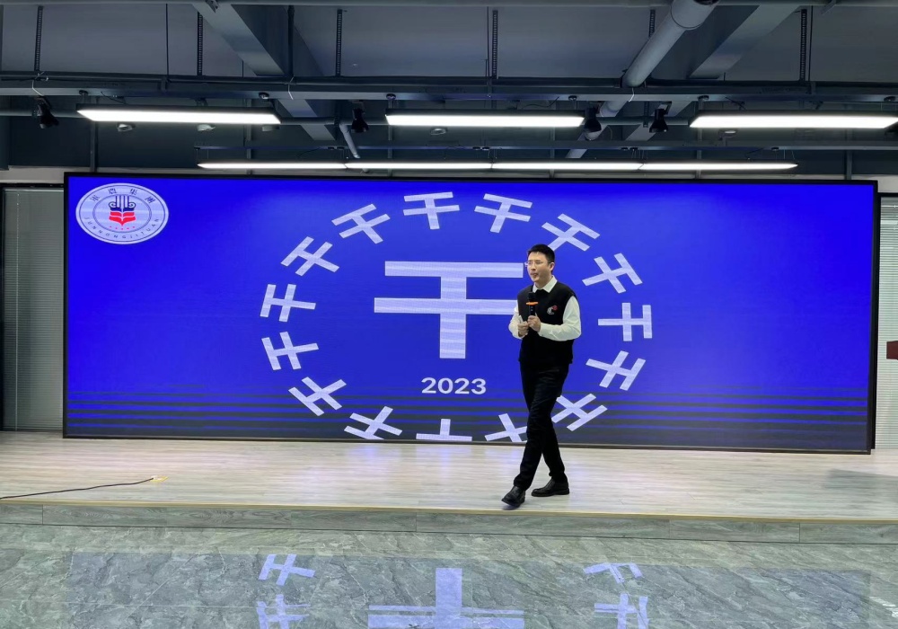 謝知岐：新時(shí)代特色乳領(lǐng)袖，以戰(zhàn)略雄心開(kāi)創(chuàng)駝奶產(chǎn)業(yè)新紀(jì)元